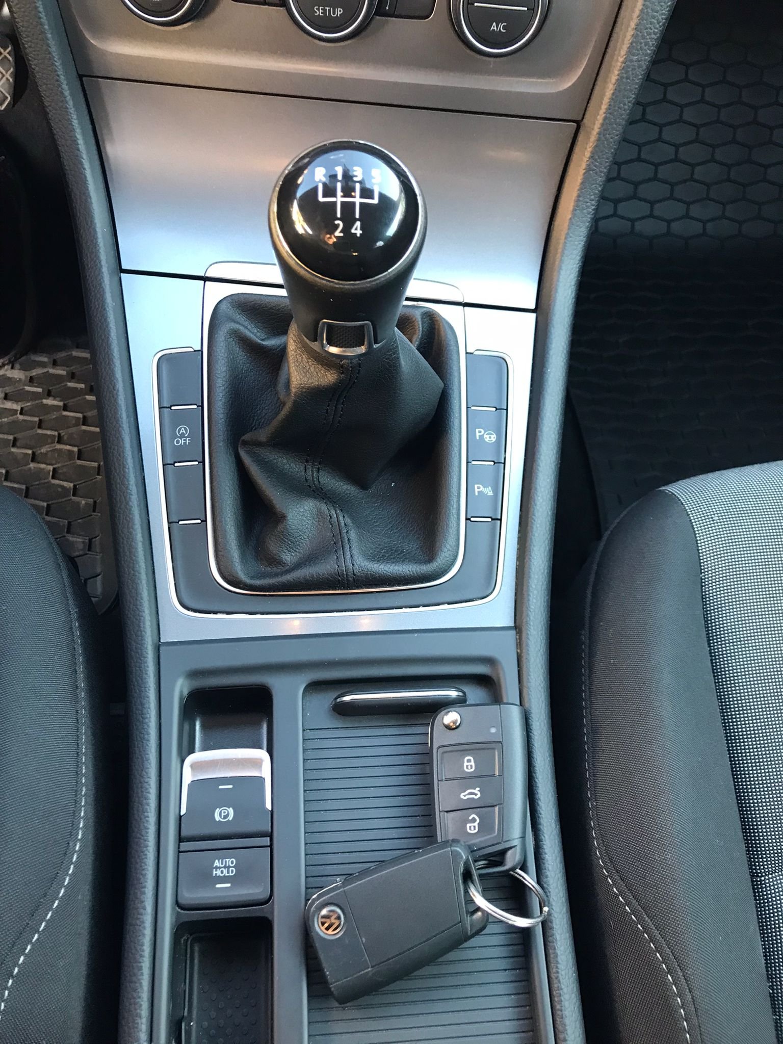 VOLKSWAGEN – GOLF 7