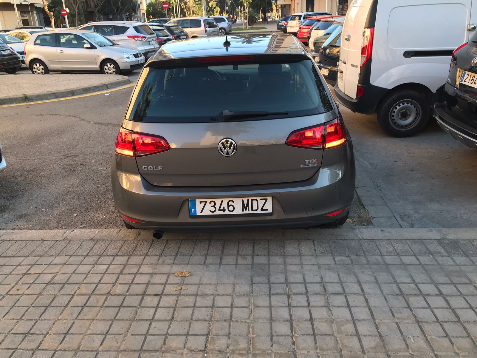 VOLKSWAGEN – GOLF 7