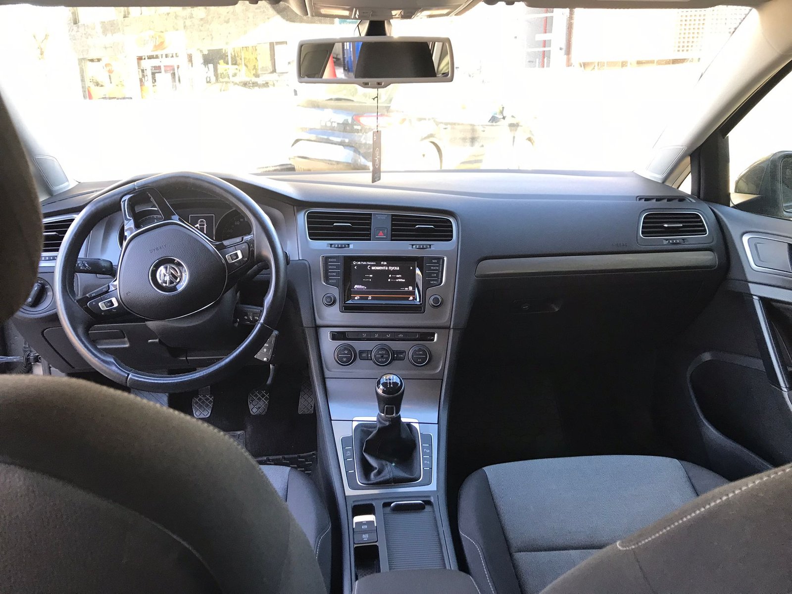 VOLKSWAGEN – GOLF 7